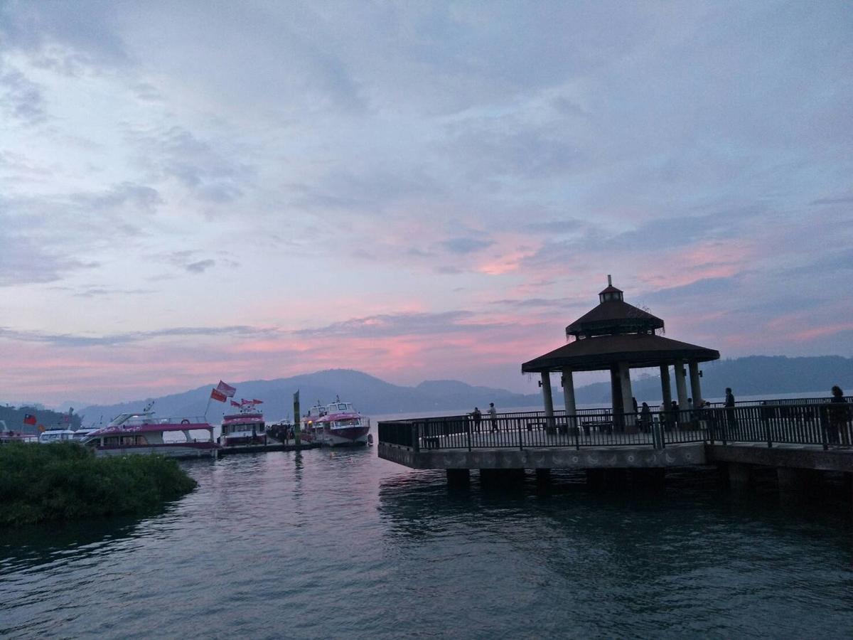 Sun Moon Lake Friday Inn Guest House Yuchi Exterior foto